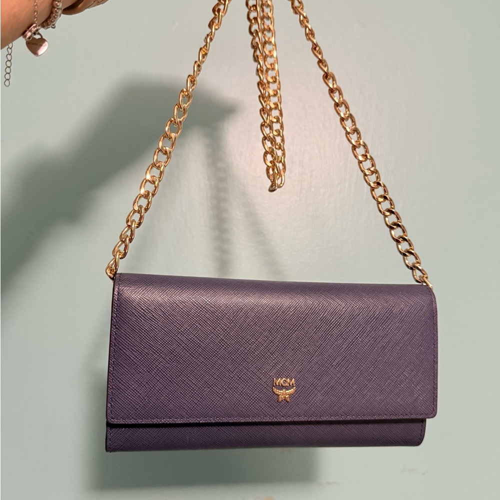 FULL INCLUSION Authentic MCM Liz Continental Wallet – Navy